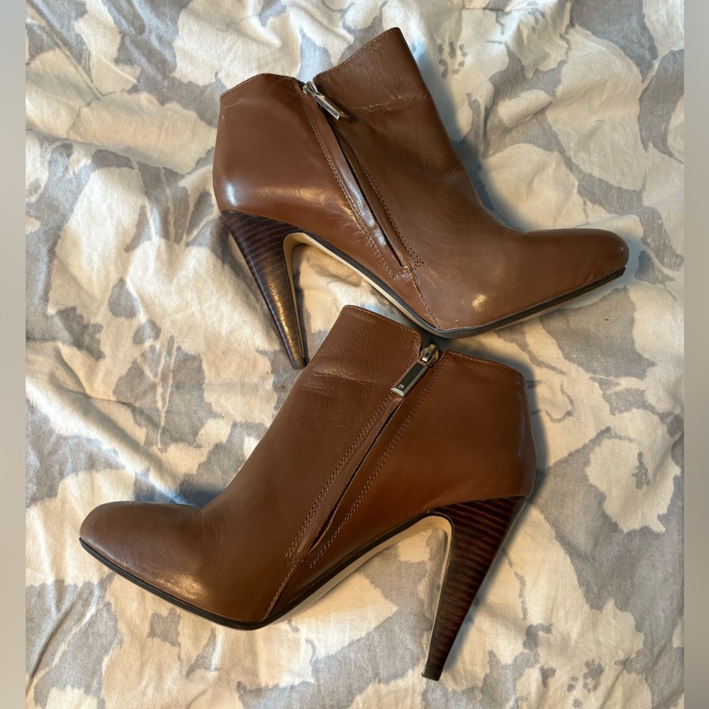 Banana Republic Tan Leather Heeled Boots